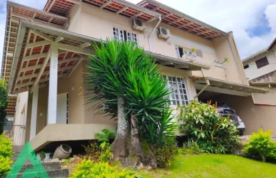 Casa com 3 quartos à venda na escola agrícola, blumenau , 243 m2 por r$ 1.100.000