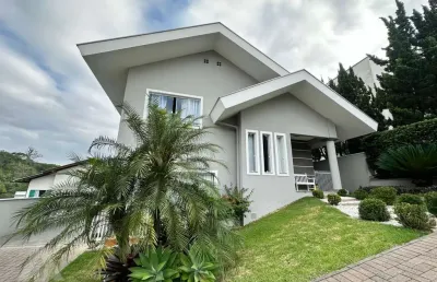 Casa com 3 quartos à venda no itoupava central, blumenau , 214 m2 por r$ 1.700.000