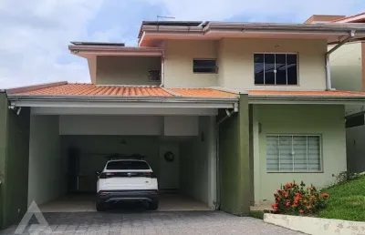 Casa com 3 quartos à venda na escola agrícola, blumenau , 250 m2 por r$ 1.400.000