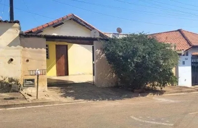 Casa com 3 quartos à venda na Alameda Vicente Ditata Filho, 152, Alcides Vieira, Araçoiaba da Serra