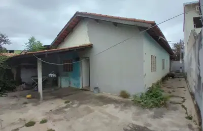 Casa com 3 quartos à venda na Rua Vitória Antunes Fonseca, 1, Jardim Maria da Glória, Araçoiaba da Serra