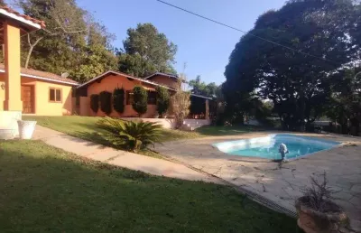 Térrea para aluguel e venda com 410 metros quadrados com 5 quartos