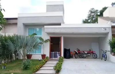 Casa em condomínio fechado com 3 quartos à venda na Rua Lucas Nogueira Garcês, 394, Jardim Garret, Araçoiaba da Serra