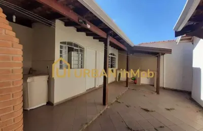 Casa com 3 quartos à venda na Avenida Castelo Branco, Vila Independência, Bauru