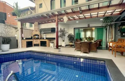 Lindo sobrado a venda 3 suítes 7 vagas de garagem com piscina na vila rosália