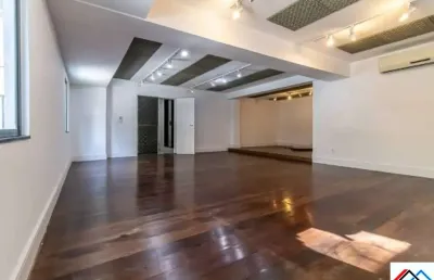 Casa com 6 quartos à venda em laranjeiras, rio de janeiro , 680 m2 por r$ 2.580.000