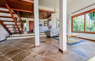 Casa com 4 quartos à venda na Rua Dr. Pitrez, 889, Ipanema, Porto Alegre