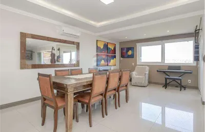 Casa com 4 quartos à venda na Rua Goitacaz, 333, Vila Assunção, Porto Alegre
