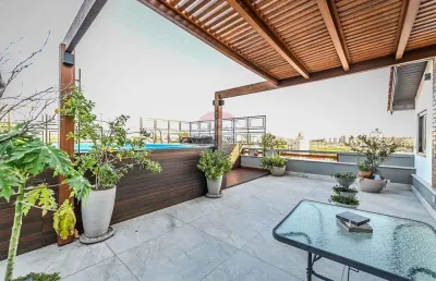 Cobertura estilo casa,  totalmente reformada, 4 d sendo 2 suites - bairro cristal