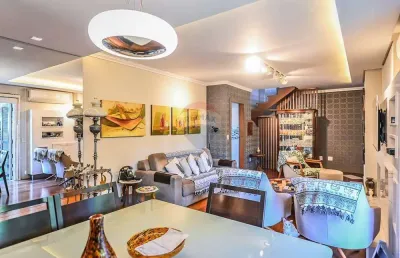 Cobertura estilo casa,  totalmente reformada, 4 d sendo 2 suites - bairro cristal