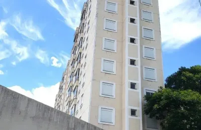 Apartamento dois dormitórios com uma vaga coberta e escriturada bairro cavalhada