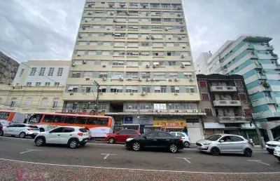 Apartamento com 3 quartos para alugar no Centro, Santa Maria 