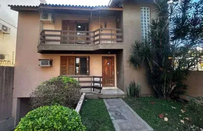 Casa com 5 quartos à venda na Nossa Senhora de Lourdes, Santa Maria 