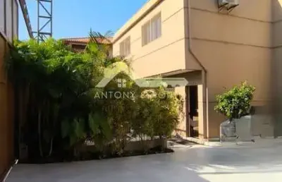 Galpão impecável à venda ao lado do shopping internacional - espaço corporativo de alto padrão, gua