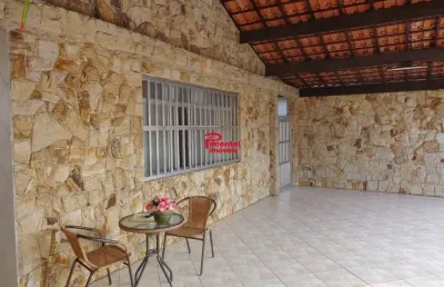 Casa isolada com 3 dormitórios disponível para venda e locação comercial no centro do boqueirão em p