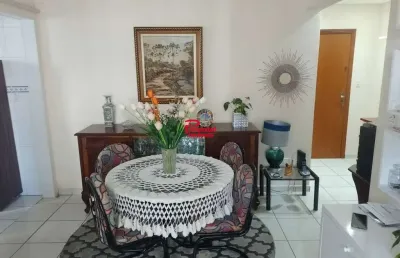 Apartamento 2 dormitórios c/ 1 suíte p/ locação definitiva na guilhermina em praia grande/sp