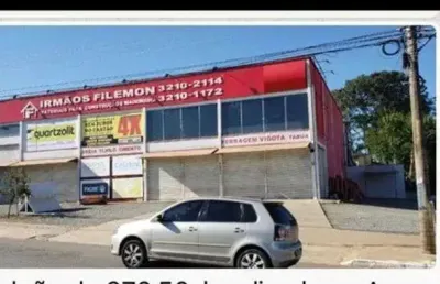 Galpão de esquina com renda, situado na avenida marechal rondon