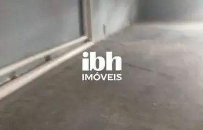 Galpao para alugar com 730m², 3 salas, 2 baheiros no barro preto.