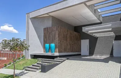 Casa em condomínio fechado com 3 quartos à venda na Rua Prefeito Sadao Inaoka, 896, Parque Industrial I, Maringá