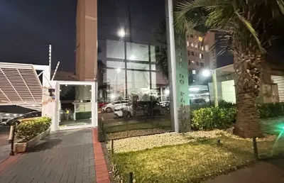 Localização prática, próxima a comércios, escolas e serviços essenciais.