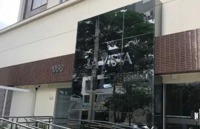 Apartamento espaçoso e mobiliado – 234m² | 2 dormitórios (planta para 3)