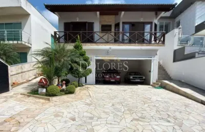 Casa em condomínio fechado com 4 quartos para alugar na Estrada do Itapeti, 100, Aruã Lagos, Mogi das Cruzes