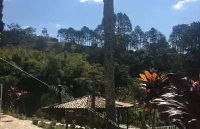 Chácara em santa isabel com 408m² de área construída