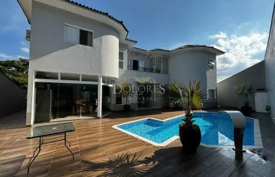 Amplo sobrado de 07 dormitórios, disponível para locação aruã