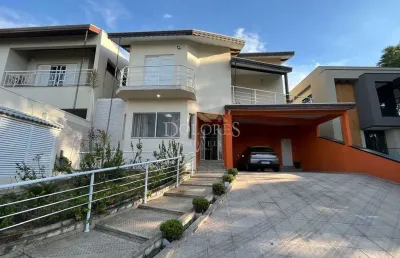 Bela casa com 5 suítes no aruã ecopark em mogi das cruzes.