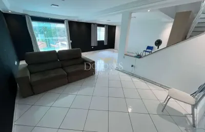 Casa em condomínio fechado com 3 quartos para alugar na Estrada do Itapeti, 100, Aruã, Mogi das Cruzes