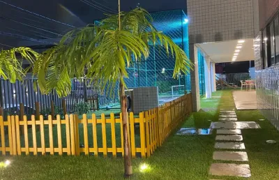 Apartamento dois quartos (sendo uma suíte com closet) vizinho a caxangá