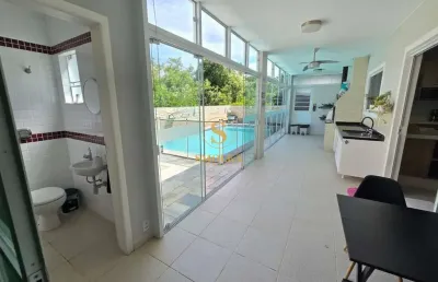 Casa em condomínio fechado com 4 quartos à venda na avenida luiz boiteux piazza, cachoeira do bom jesus, florianópolis, 400 m2 por r$ 2.105.000