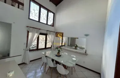 Casa em condomínio fechado com 4 quartos à venda na rua itabira, itacorubi, florianópolis, 232 m2 por r$ 1.900.000