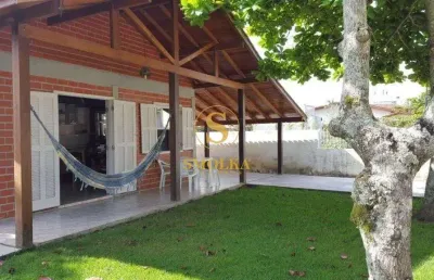Casa em condomínio fechado com 2 quartos à venda na servidão fragata da cachoeira, cachoeira do bom jesus, florianópolis, 130 m2 por r$ 1.300.000