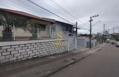 Casa em condomínio fechado com 3 quartos à venda na rua campolino alves, capoeiras, florianópolis, 104 m2 por r$ 870.000