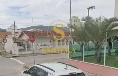 Casa comercial com 1 sala à venda na rua professor odilon fernandes, trindade, florianópolis, 171 m2 por r$ 1.650.000