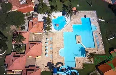 Casa em condomínio fechado com 4 quartos para alugar na amaral peixoto km 80, 89, ponte dos leites, araruama por r$ 3.300