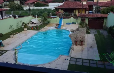 Casa com 4 quartos à venda na rua nilza antunes, 175, bananeiras, araruama por r$ 510.000