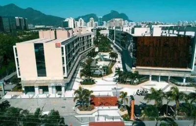 Sala comercial, próximo ao lado do hospital da unimed