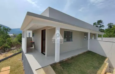 Casa em condomínio fechado com 2 quartos à venda na Rua Cinco, São José do Imbassaí, Maricá