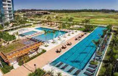Riserva golf vista para o mar. ter um campo de golfe como se fosse a entrada da sua própria casa.