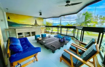 Excelente apartamento,frente para o mar.4 suites,todo reformado,armários em todos os cômodos,ar e ventiladores de led em todos os ambientes.cortina de