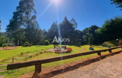 Apartamento no floresta negra - possui lareira e é ideal para locações temporárias !