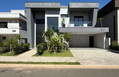 Casa belíssima à venda em condomínio na região do alphaville campinas