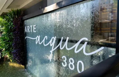 Linda cobertura penthouse face norte com 3 suítes e 3 vagas na água verde