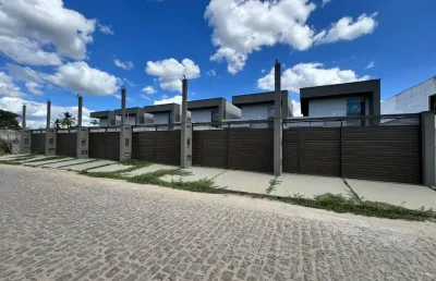 Lindas casas de 3/4 1 suíte em rua publica no bairro do sim.