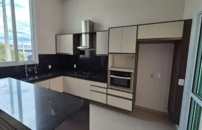 Casa à venda no condomínio villa paraty – 3 dormitórios, área gourmet com churrasqueira e quintal