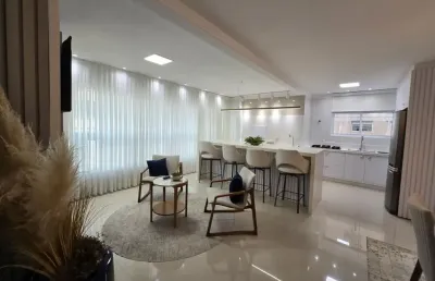 Finamente mobiliado e decorado 3 suites na meia praia em 60x para pagar