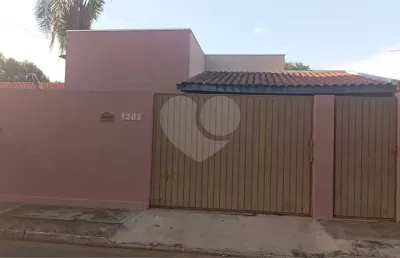 Casa com 3 quartos à venda em jardim das paineiras - ms