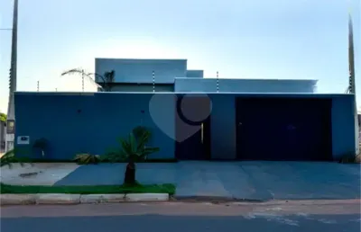 Casa com 3 quartos à venda na Luiz Corrêa Da Silveira, Jardim Alvorada, Três Lagoas